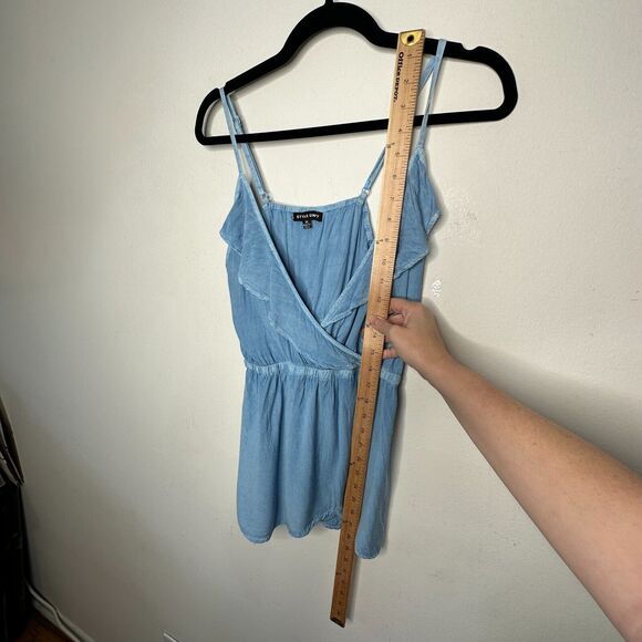 Light Denim Blue Rayon V-Neck Faux Wrap Ruffle Spaghetti Adj Strap Blouse Med - Picture 10 of 12